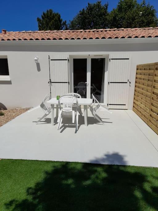 Ferienwohnung Le Logis De Gatseau Les Mathes Exterior foto